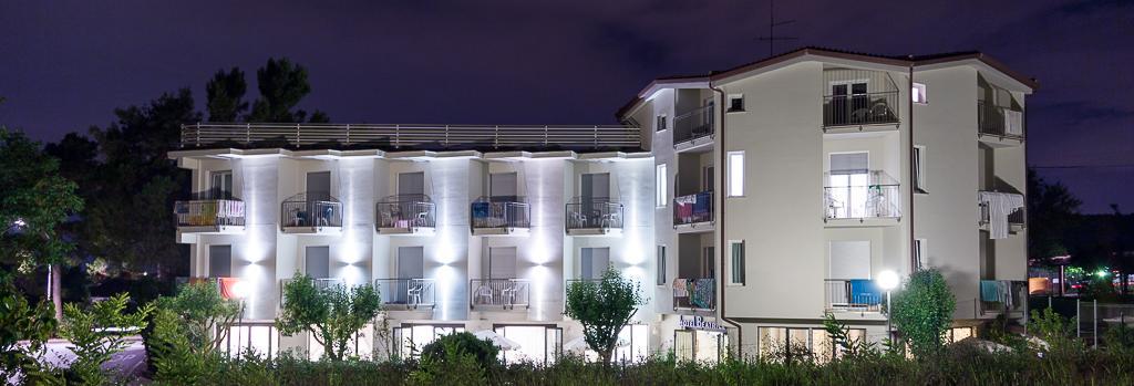 Hotel Beatrice Sirolo Buitenkant foto