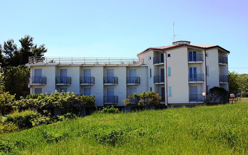 Hotel Beatrice Sirolo Buitenkant foto